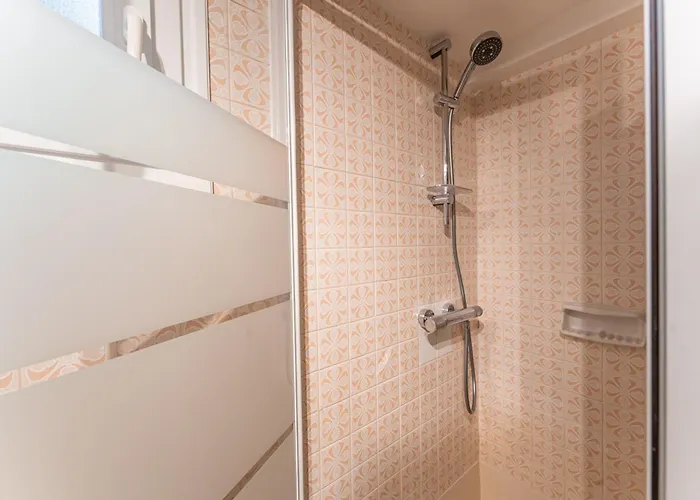 Comete - Maison De Famille Avec Piscine