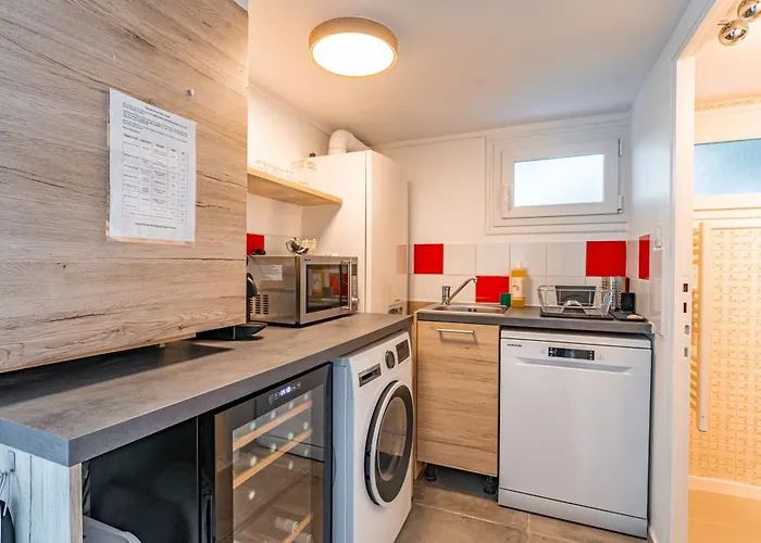 Comete - Maison De Famille Avec Piscine *